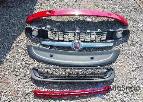 2015 Fiat 500L Lounge z USA, uszkodzony, nr VIN ZFBCFACH2FZ033706